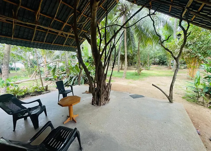 Lakeside Cabana Tissamaharama