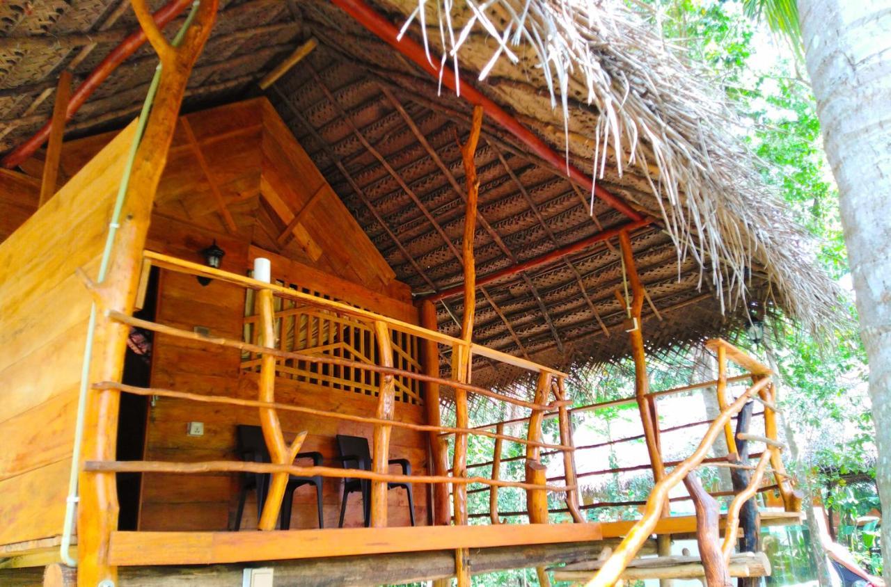 Hotel Lakeside Tissamaharama